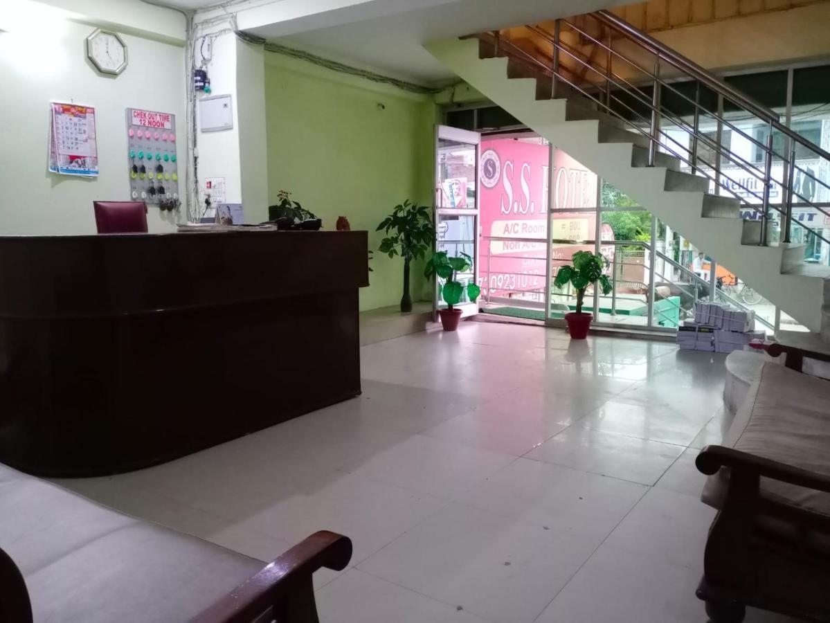 S S Hotel And Restaurant By Wb Economy Jaunpur Exterior photo
