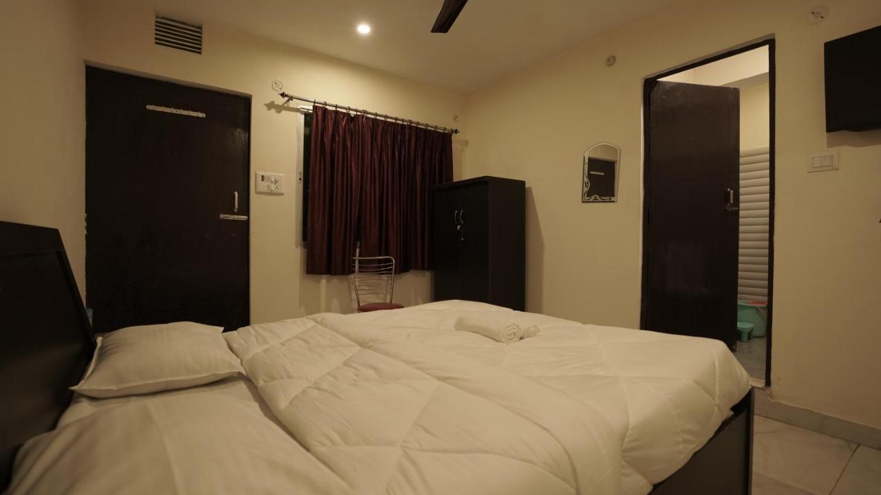S S Hotel And Restaurant By Wb Economy Jaunpur Exterior photo